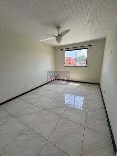 Casa Comercial na Barra dos Coqueiros