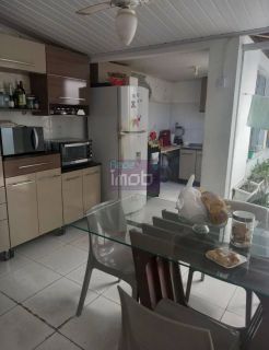 Casa na Aruana Porteira Fechada 