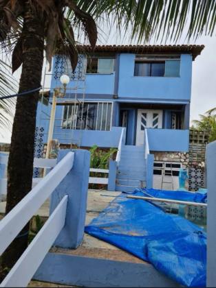 Casa Frente Mar com Piscina na Praia da Costa