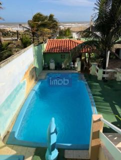 Casa Frente Mar com Piscina na Praia da Costa