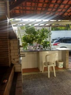 Casa Frente Mar com Piscina na Praia da Costa