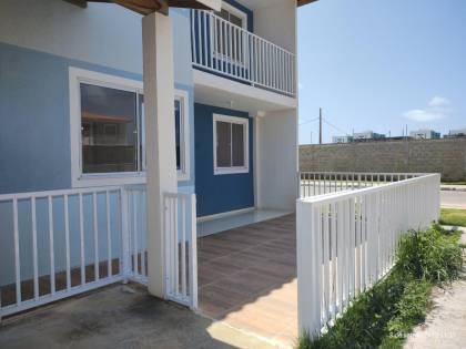 Apartamento com 2 quartos, sendo um suíte no Residencial Rio Barra Mais Viver.