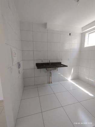 Apartamento com 2 quartos, sendo um suíte no Residencial Rio Barra Mais Viver.