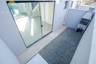 Sobrado Para Vender com 2 suítes no bairro Praia da Armação em Penha - SC. Ref. 356