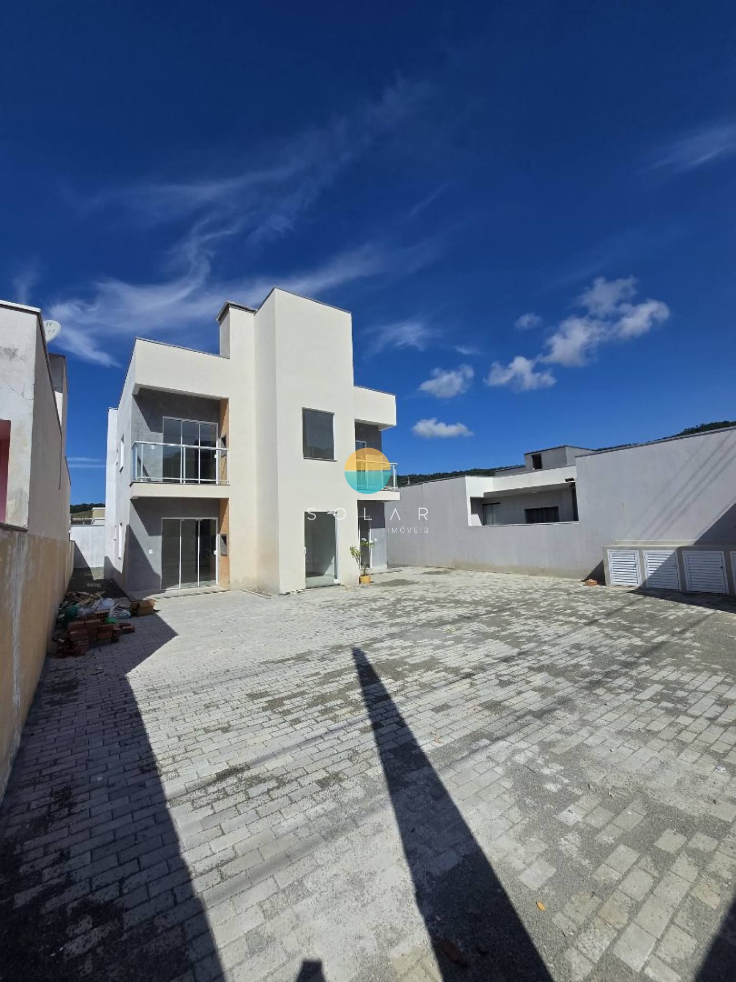 Apartamento Para Vender com 2 dormitórios, sendo 1 suíte no bairro Nossa Senhora de Fátima em Penha-SC. Ref. 380