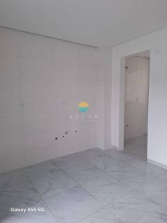 Apartamento Para Vender com 2 quartos sendo 1 suíte no bairro Centro em Penha - SC. Ref. 381