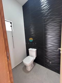 Imperdível sobrado de 136m² com 3 dormitórios no bairro Itacolomi em Balneário Piçarras. Ref. 391