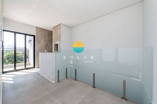 Sobrado novo com 200,50m² à venda, com 3 suítes e aprox. 200m da Praia da Armação Itaporocoy em Penha/SC. Ref. 454