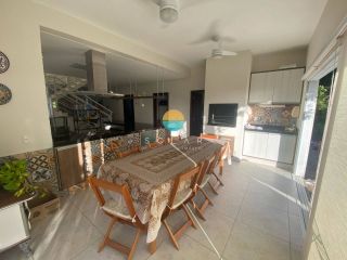 Casa Mobiliada a 200m da praia, com 4 suítes na Praia Grande em Penha /SC. Ref.476