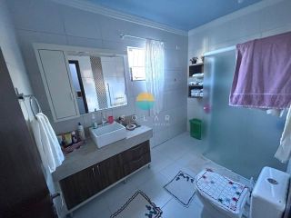 Casa à venda com terreno surpreendente mais Kitinete de 25m² no Centro de Penha/SC. Ref.498