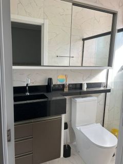 Sobrado com amplo espaço externo e 2 Suítes em Itajuba - Barra Velha/SC. Ref. 490