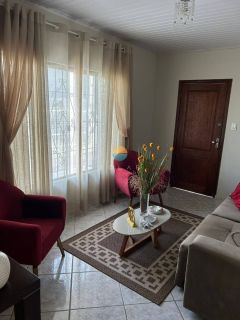 Casa à venda com 4 Dormitórios sendo 1 Suíte com 280m² na Armação em Penha / SC. Ref.493