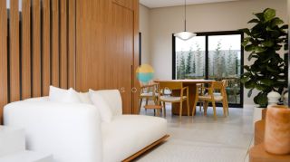 Sobrados Imponentes, Acabamento de Alto Padrão e Localização Estratégica, no bairro Centro em Penha / SC. Ref.496