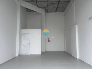Sala Comercial de 48 m² com Pé direito duplo à venda no Skyline Comfort Club na Praia da Armação em Penha /SC. Ref:499