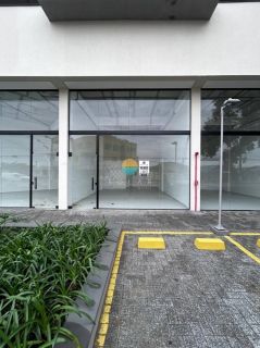 Sala Comercial de 48 m² com Pé direito duplo à venda no Skyline Comfort Club na Praia da Armação em Penha /SC. Ref:499