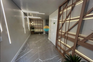 Oportunidade Única! Apartamento pronto para morar à venda com 3 Dormitórios sendo 1 Suíte, na Praia da Armação, no L'Unico Home Club, em Penha /SC. Ref.502