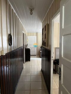 Casa encantadora entre a Praia do Trapiche e a do Cascalho, 150m² de área construída com 3 Dormitórios em Penha / SC. Ref.505