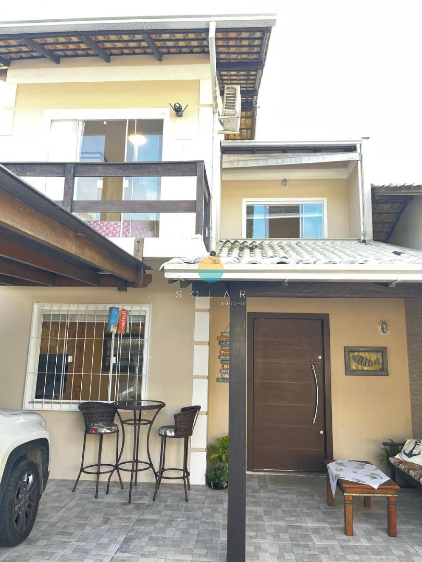 Espetacular sobrado semi mobiliado com 82m² no bairro da Armação do Itapocoroi, Penha /SC. Ref. 513