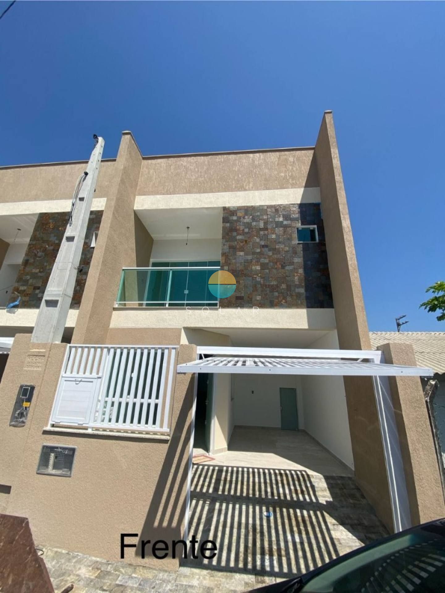 Excelentes Sobrados à venda com 2 suítes com 102m² no bairro da Armação em Penha / SC. Ref. 520