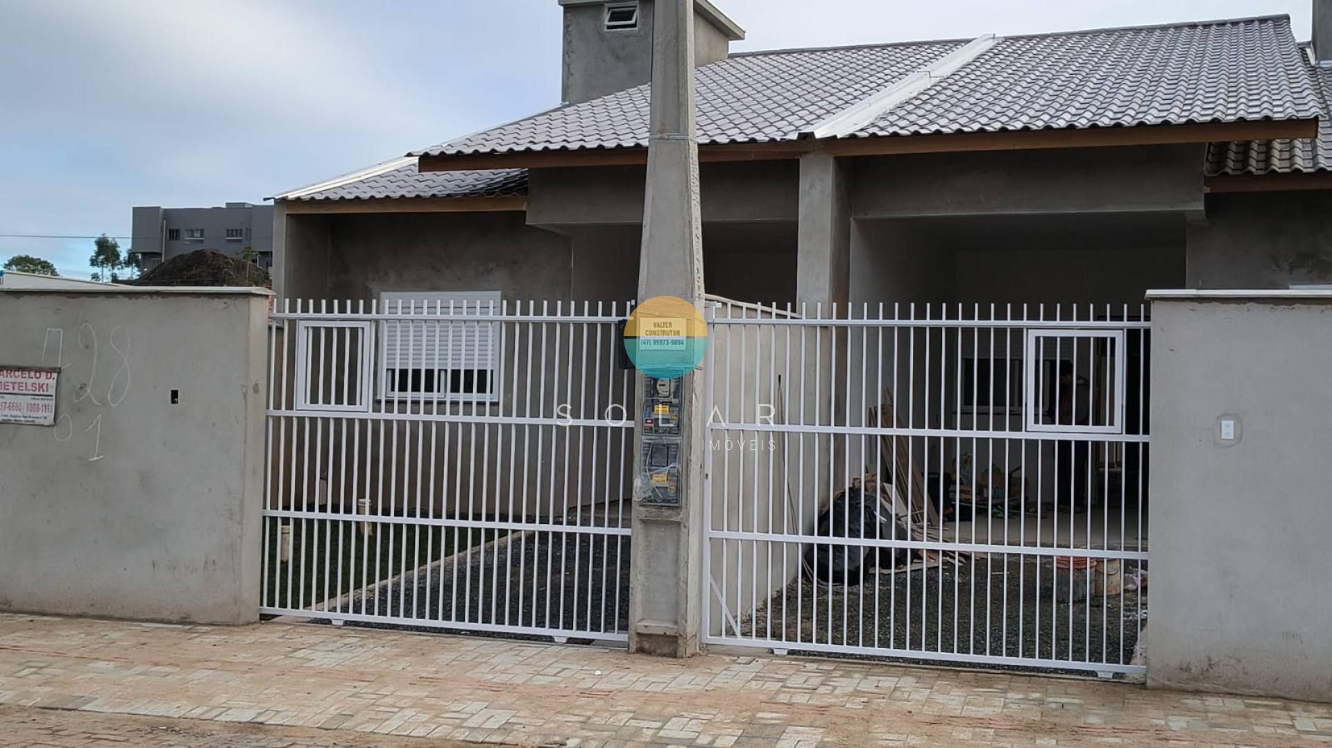 Casas Geminadas de 92m² com 1 Suíte mais 2 Dormitórios, no bairro Itacolomi, Piçarras / SC. Ref. 522