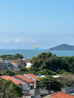 Apartamento mobiliado vista mar à venda, 3 dormitórios sendo 1 suíte aprox. 60m da Praia de Armação, Penha/SC. Ref.