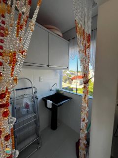 OPORTUNIDADE RARA, APTO ENTRE A PRAIA E O PARQUE