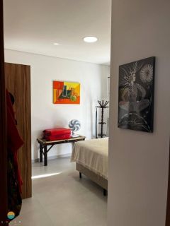 OPORTUNIDADE RARA, APTO ENTRE A PRAIA E O PARQUE