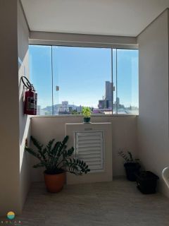 OPORTUNIDADE RARA, APTO ENTRE A PRAIA E O PARQUE