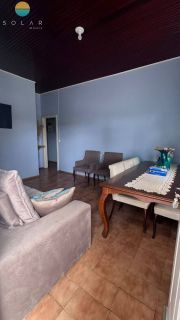 Excelente Oportunidade, 2 CASAS no Centro de Armação – A 200m do Mar!