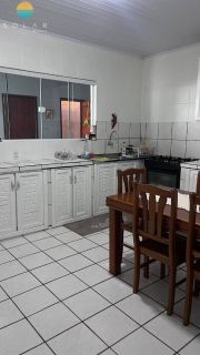 Excelente Oportunidade, 2 CASAS no Centro de Armação – A 200m do Mar!