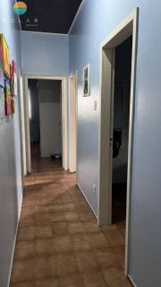 Excelente Oportunidade, 2 CASAS no Centro de Armação – A 200m do Mar!