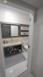 Se você busca conforto, exclusividade e uma localização privilegiada, esta é a oportunidade perfeita. Esta belíssima residência de alto padrão está situada a poucos metros do Beto Carrero World e da encantadora Praia da Armação, unindo tranquilidade, laze