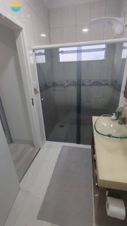 Se você busca conforto, exclusividade e uma localização privilegiada, esta é a oportunidade perfeita. Esta belíssima residência de alto padrão está situada a poucos metros do Beto Carrero World e da encantadora Praia da Armação, unindo tranquilidade, laze