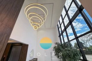 Apto de 3 suítes finamente mobiliado.