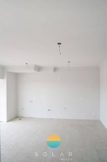 Apartamento com 2 quartos sendo uma suíte, entre o Beto Carrero e a praia