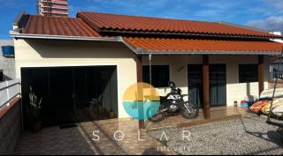 ÓTIMA CASA EM EXCELENTE LOCALIZAÇÃO