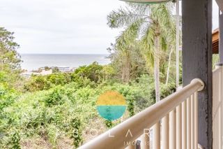 CASA NO ALTO DO MORRO NA PRAIA GRANDE!
