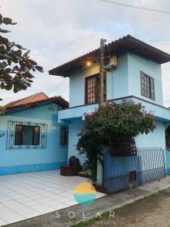Casa mobiliada com 6 quartos na Praia de Armação