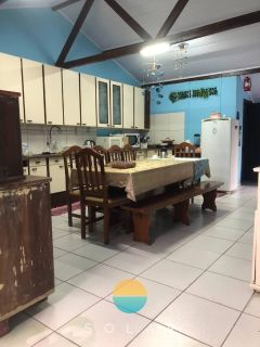 Casa mobiliada com 6 quartos na Praia de Armação