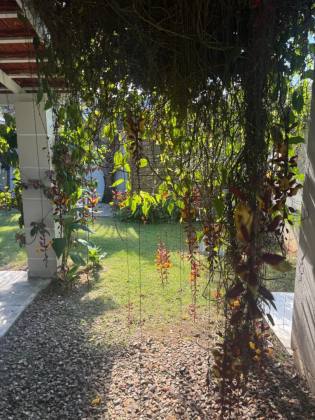 Casa com piscina pertinho do mar na Praia Grande