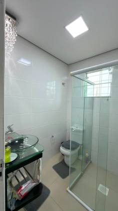 Casa com piscina pertinho do mar na Praia Grande