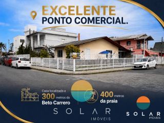 Casa em excelente ponto comercial pertinho do Beto Carrero!!