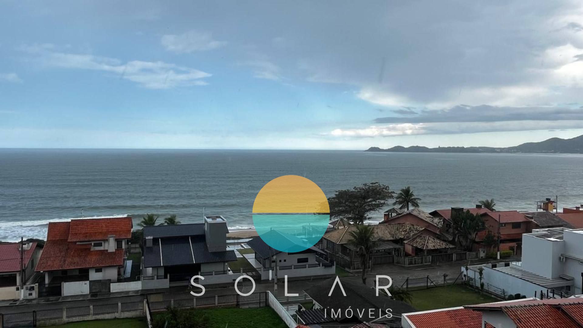 Apartamento mobiliado com ampla vista para o mar no Quilombo