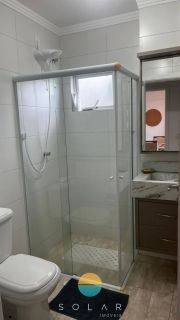Apartamento mobiliado com ampla vista para o mar no Quilombo