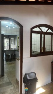 Casa com 4 quartos sendo 2 suítes na Praia Alegre