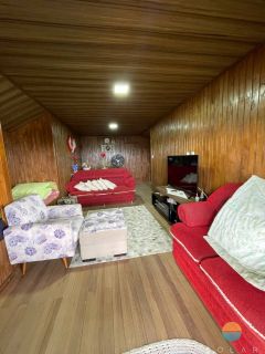 Casa pra vender com 2 quartos + 1 suíte aprox. 400m da Praia de Armação - Penha/SC. Ref. 106