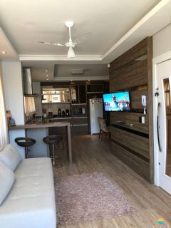 Apartamento de 170m² com 04 dormitórios, sendo 01 suíte aprox. 700m da praia no Centro de Penha-SC. Ref. 176