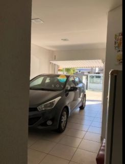 Apartamento de 170m² com 04 dormitórios, sendo 01 suíte aprox. 700m da praia no Centro de Penha-SC. Ref. 176