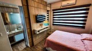 Apartamento de 170m² com 04 dormitórios, sendo 01 suíte aprox. 700m da praia no Centro de Penha-SC. Ref. 176