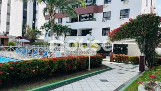Apartamento no condomínio Jardim Imperial